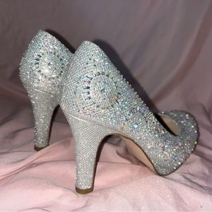 Silver De blossom collection heels